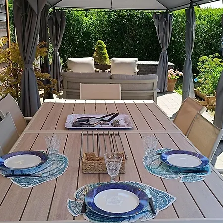 Bed & Breakfast Aupres De Mon Arbre 3*